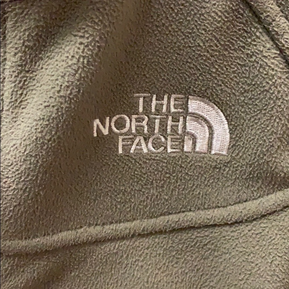 The north face  jacket - Picture 3 of 3